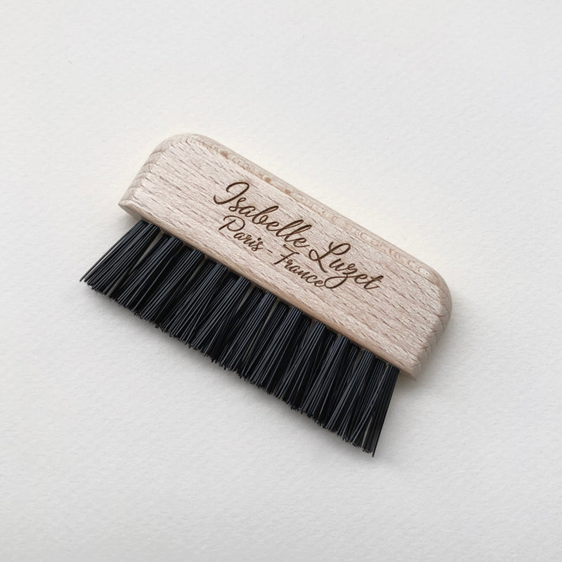 Peigne nettoyant pour brosses